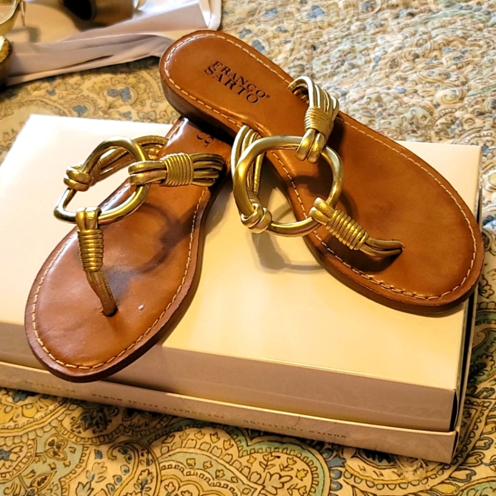 Franco Sarto gold flip flops sandles